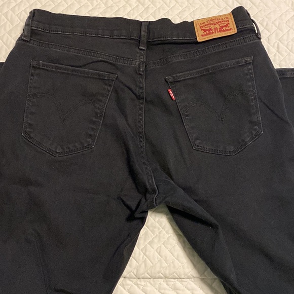 Levi’s classic Curvy Skinny Black Jeans - Picture 3 of 5